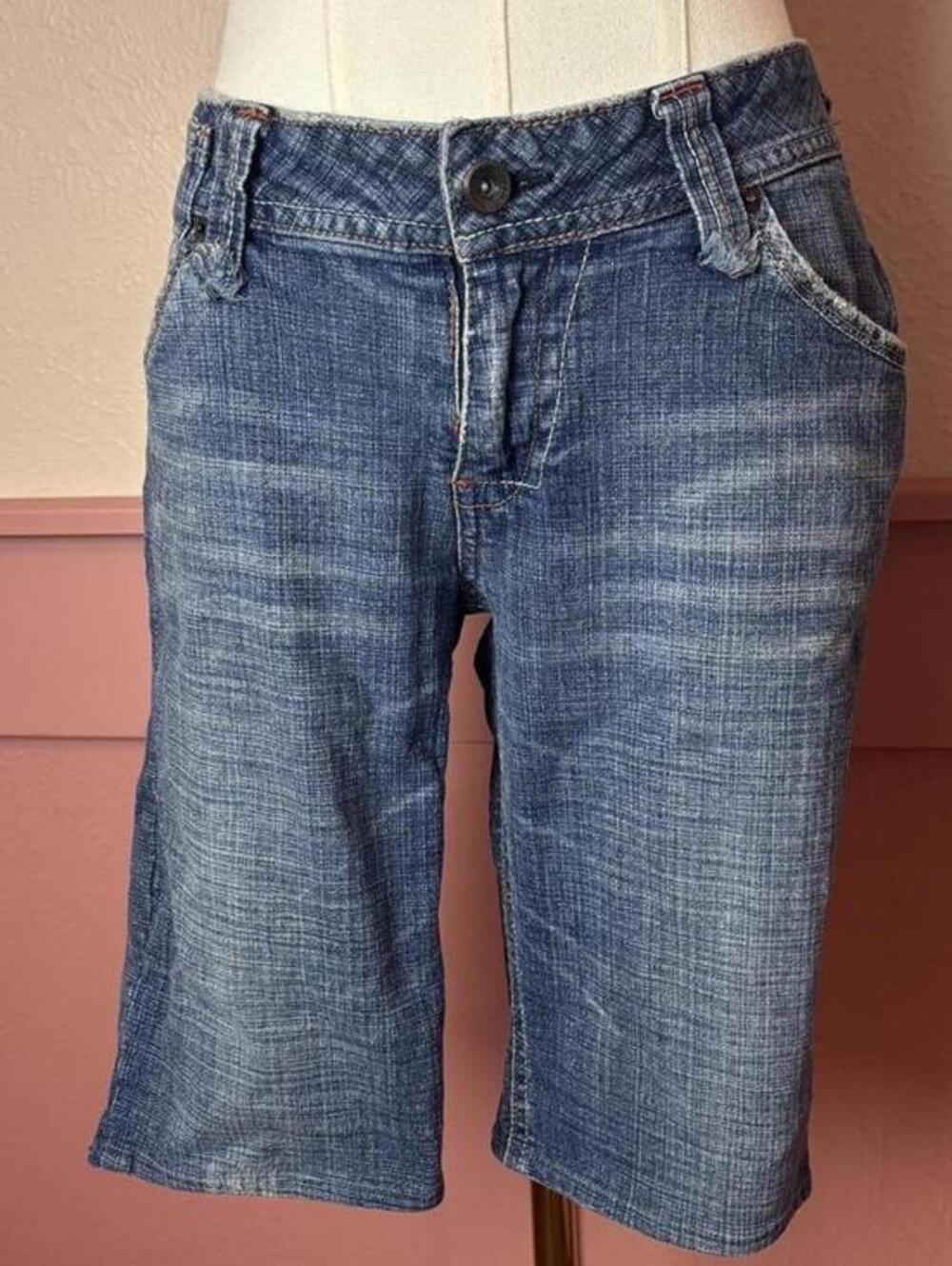 2000s capri denim shorts anchor blue sz 7